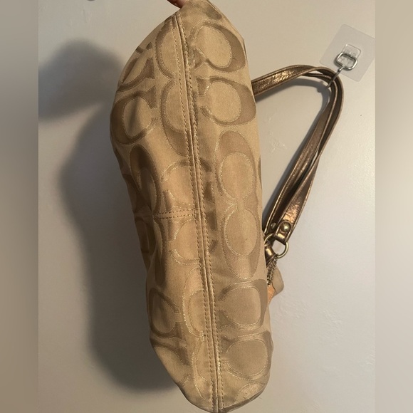 Coach Tan Signature Tote Bag Classic C Monogrammed Fabric - Picture 9 of 17